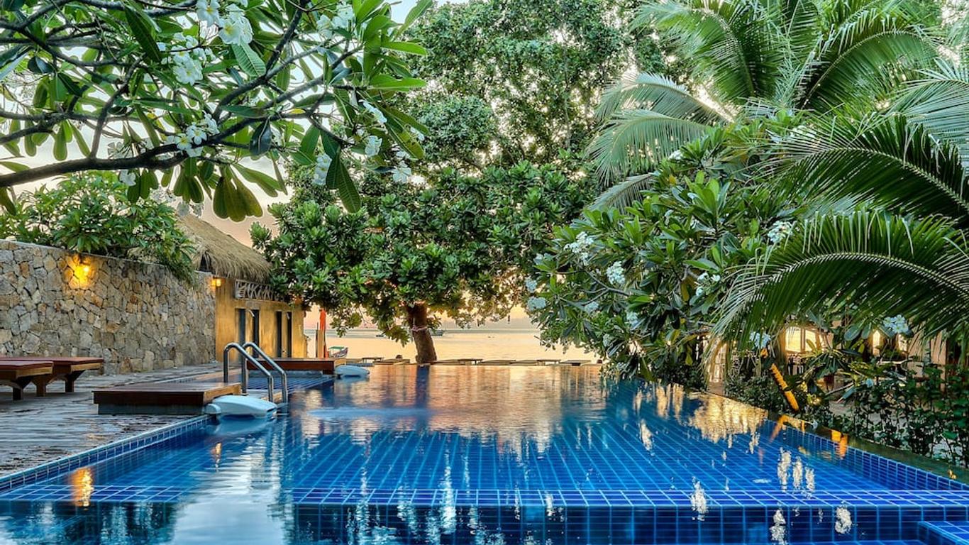 龟岛赛利小屋度假村