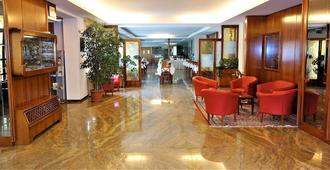 克罗齐比安卡欧洲酒店 - 维罗纳 - 大厅
