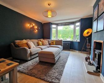 City SuperHost - Stunning Home from Home - 曼彻斯特 - 客厅
