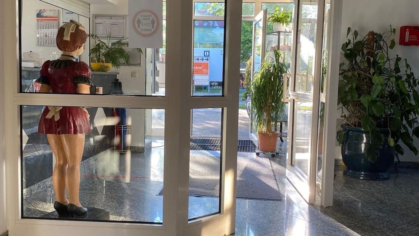 瓦瑟堡酒店