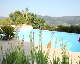 Aubergebleue - Stunning villa on Nice surroundings - 尼斯 - 游泳池