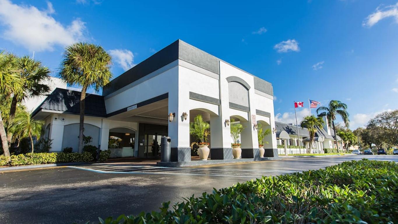 罗德岱堡广场酒店