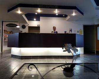 马拉机场酒店 - 里加 - 柜台