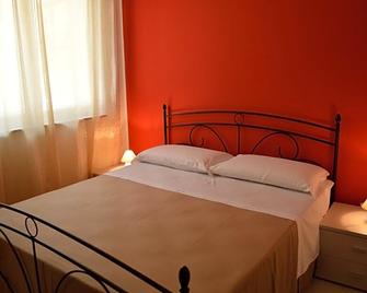 B&B Le Tre Stelle - 米拉佐 - 睡房