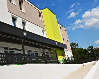 阿莱斯民宿酒店 - 波尔米凯尼 - Saint-Martin-de-Valgalgues - 建筑