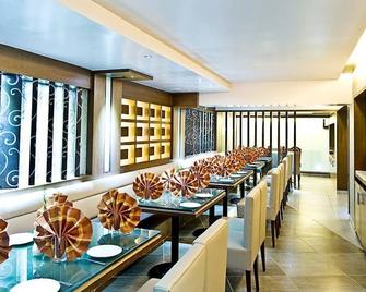 达克什古迹酒店 - 纳威孟买 - 餐馆