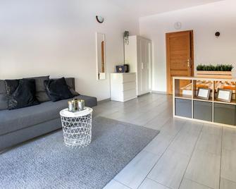 Pet Friendly Apartment In Gdansk With Wifi - 格但斯克 - 客厅