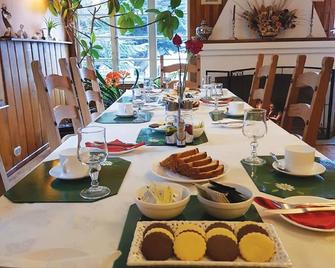 埃斯坦西亚里约洛茨沃斯乡村民宿 - 蓬塔阿雷纳斯 - 餐厅