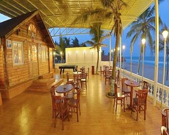 Blue Bay Beach Resort - 马哈巴利普拉姆 - 餐馆