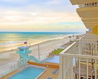 One Bedroom Ocean Front Luxury Condo, Ormond Beach, Florida (1884210) - 奥蒙德海滩 - 阳台