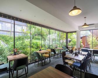 卡萨布兰卡精品住宿加早餐旅馆 - 萨格勒布 - 餐馆