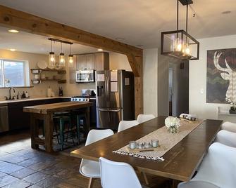 North Star Saloon: Silverton's Premier Downtown Digs! - Silverton - 餐厅