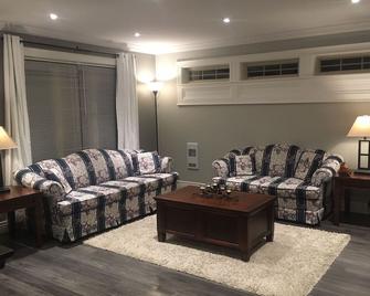 Quidi Vidi Retreat - 圣约翰斯 - 客厅