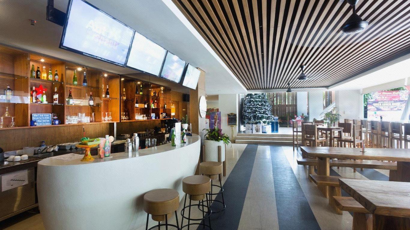 巴厘岛库塔海滩馨乐庭酒店