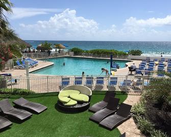 Ocean Manor, Beach, Balcony,Kitchen, Studio. 4040 Galt Ocean Dr, Fort Lauderdale - 劳德代尔堡 - 游泳池