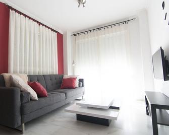 Enjoygranada Trevenque Center - 格拉纳达 - 客厅
