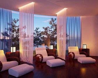 三冬海滩度假村加Spa - 潘切 - 休息厅
