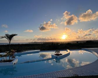 Ishigaki Hills - 石垣市 - 游泳池