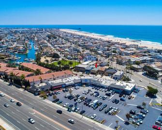 Single-family beach home two blocks from the beach. - 纽波特海滩