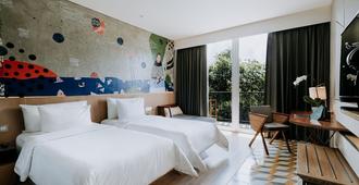 巴厘岛沙努尔艺术酒店 - 登巴萨 - 睡房