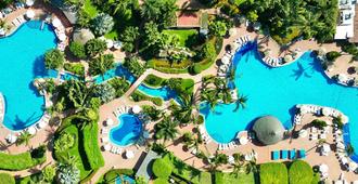 韦拉斯巴亚尔塔套房度假酒店 - - 巴亚尔塔港 - 游泳池