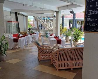 Bay Heights Escape Aparthotel - Unique Stays - 格罗斯岛 - 餐馆