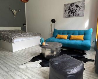 Design Apartment II - 45qm Grenze Altstadt Park - 格尔利茨 - 客厅