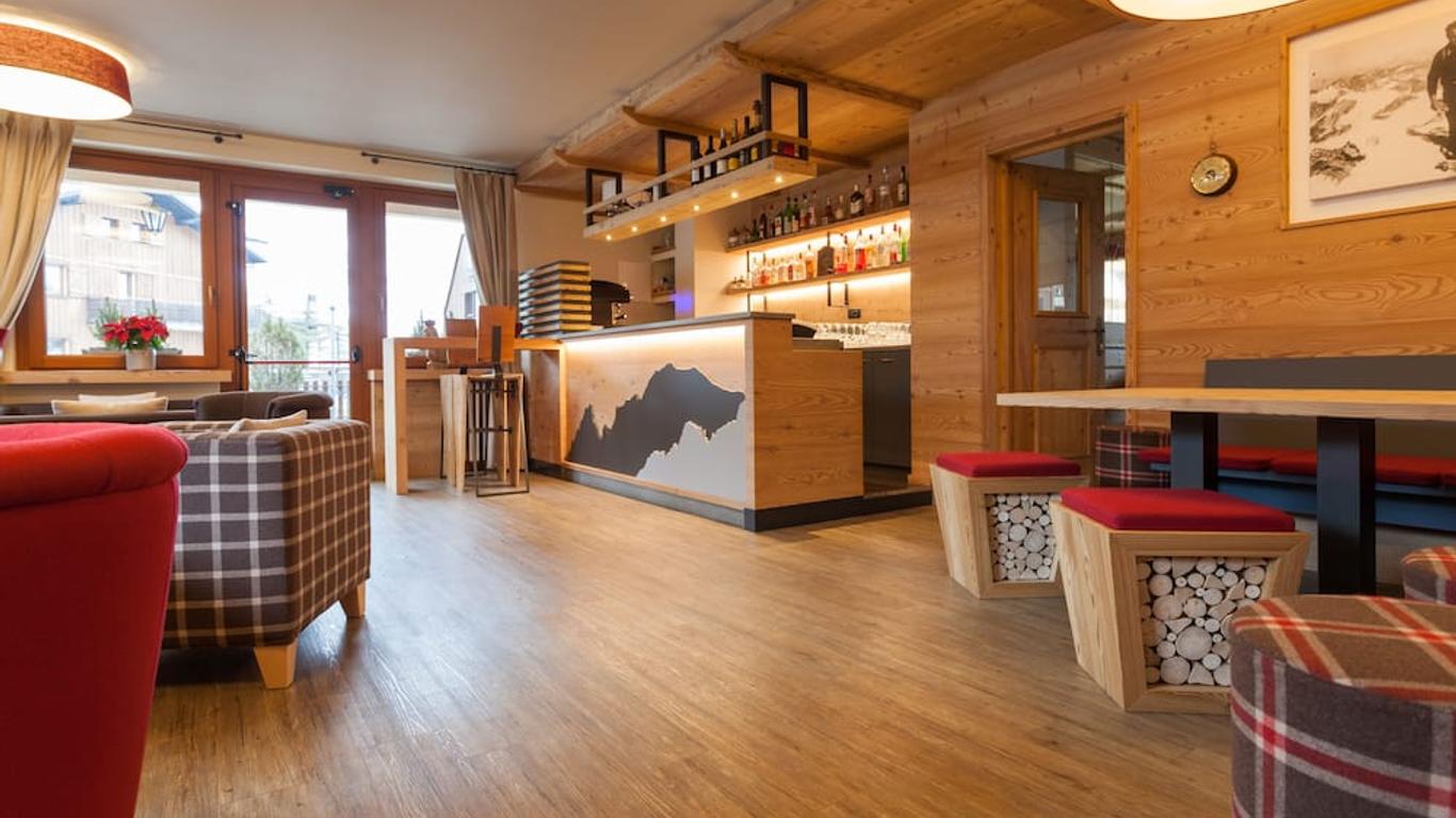 白色山谷酒店