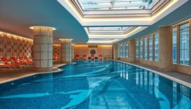 上海雅居乐万豪酒店 - 上海 - 游泳池