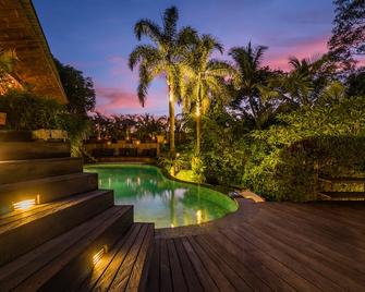 巴厘岛精神之光酒店 - 乌布 - 游泳池