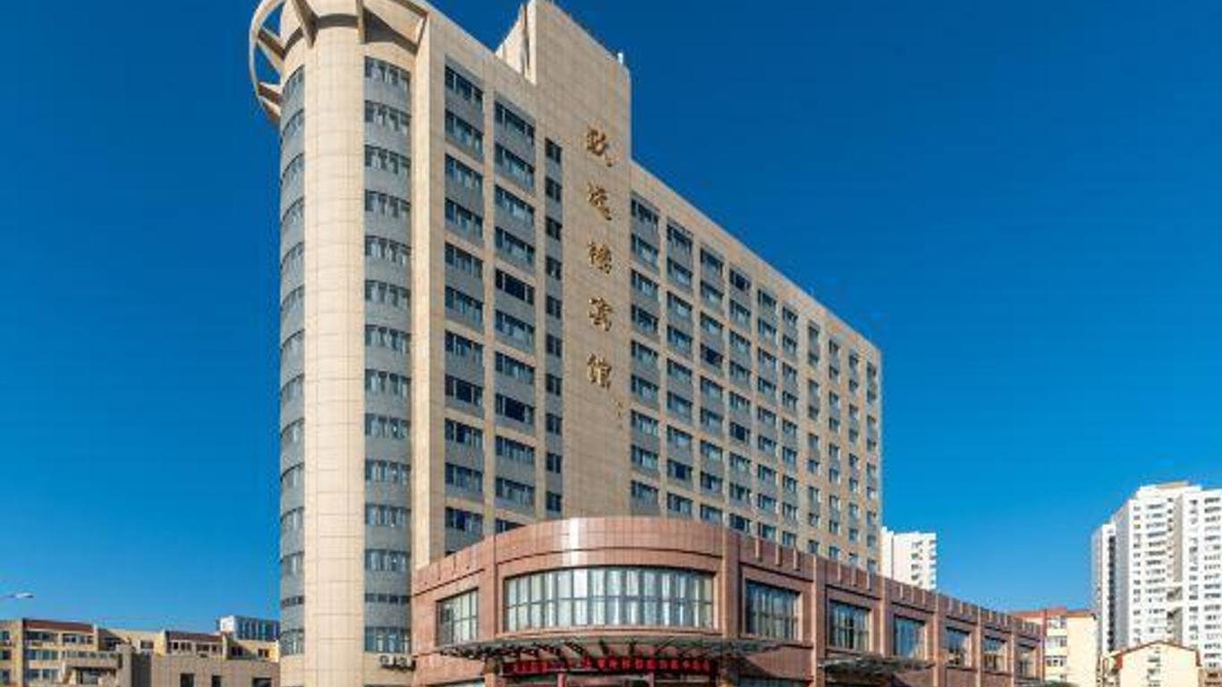 致远楼宾馆(青岛燕儿岛路地铁站店)