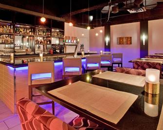 瑞德森萨德伯里酒店 - 萨德伯里 - 酒吧