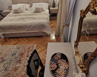 Merla Art & Luxury rooms - Dalmatinske retičele - 斯普利特 - 睡房
