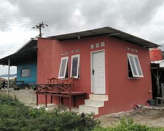Vulkaan Homestay - 不拉士打宜 - 建筑