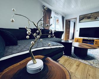 Ferienwohnung Bavaria Weekend - 马克托波道夫 - 客厅