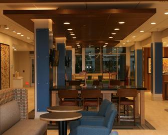 波夕机场智选假日套房酒店 - IHG 旗下酒店 - 博伊西 - 餐馆
