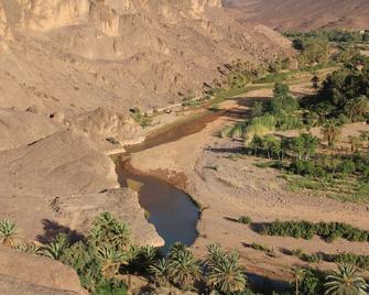L'oasis de Fint guest house - Fint - 建筑