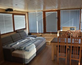 Houseboat Bonanza In Prague - Bed & Cruise - 布拉格 - 睡房