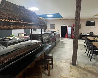 Kılıç机场酒店 - Menderes - 餐馆