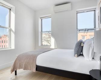 Dreamy Boerum Hill 2BR w/ W/D, near BK Bridge Park & TJs, by Blueground - 布鲁克林 - 睡房
