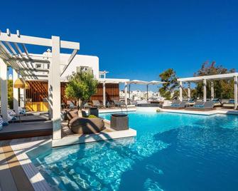 塞莫利酒店 - 米科諾斯岛 - 游泳池