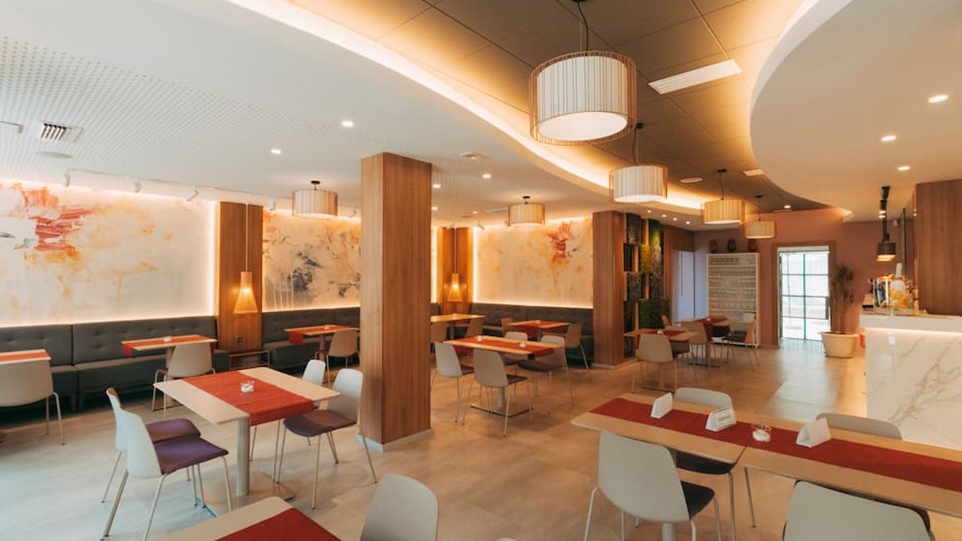 紫色酒店 - 伊比萨感受 - 仅供成人入住