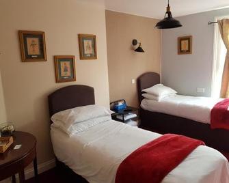 The Portcullis Hotel - 布里斯托 - 睡房