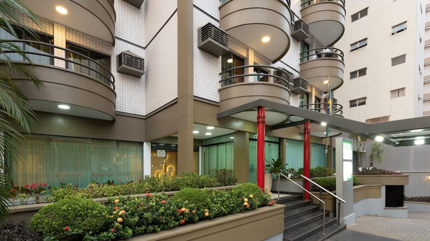 纳西奥纳尔酒店公寓 坎皮纳斯坎布伊