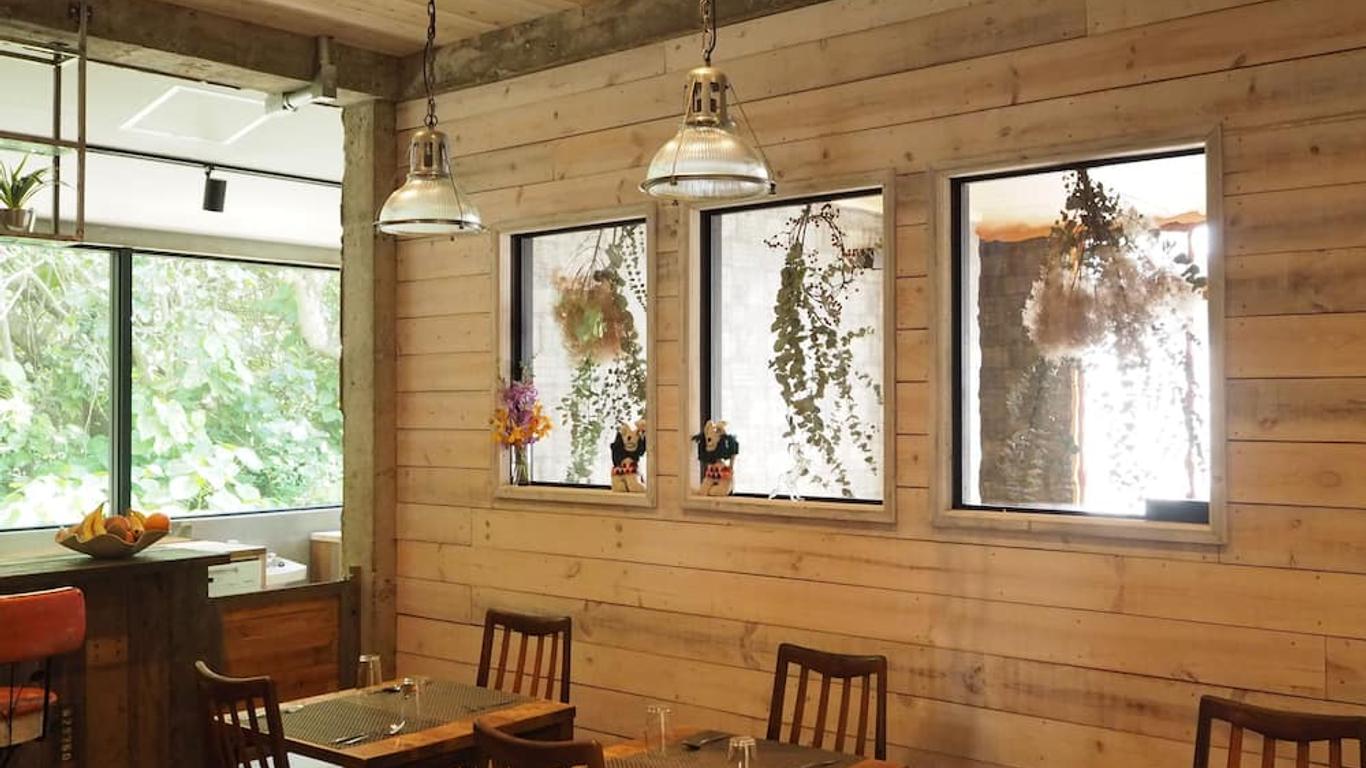 白滨酒店