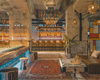 John & Will Silo-Hotel by Guldsmeden - 不莱梅 - 酒吧
