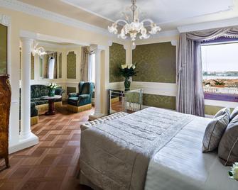 世界顶级酒店集团路纳巴哥里奥尼酒店 - 威尼斯 - 睡房