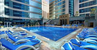 加纳格兰德酒店 - 迪拜 - 游泳池