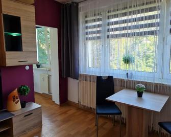 Monteurwohnung Mockau - 莱比锡 - 餐厅