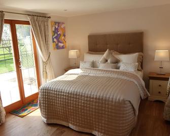 1 double room in cosy private cottage, Henley on Thames - 亨利 - 睡房